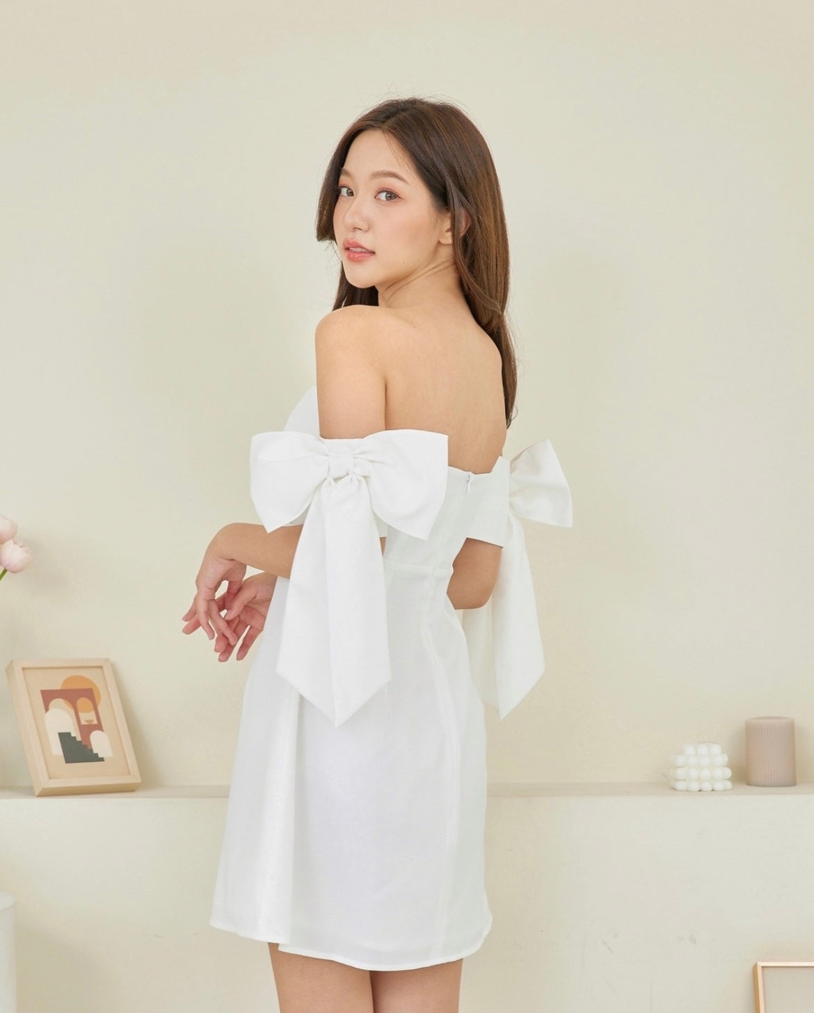 Pirunya Bow Off Shoulder Mini White Dress